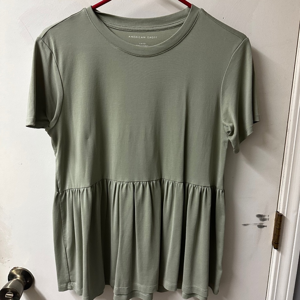 American Eagle top